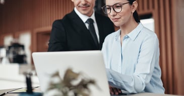HubSpot: Vorteile und Nachteile für B2B-Unternehmen im Vergleich